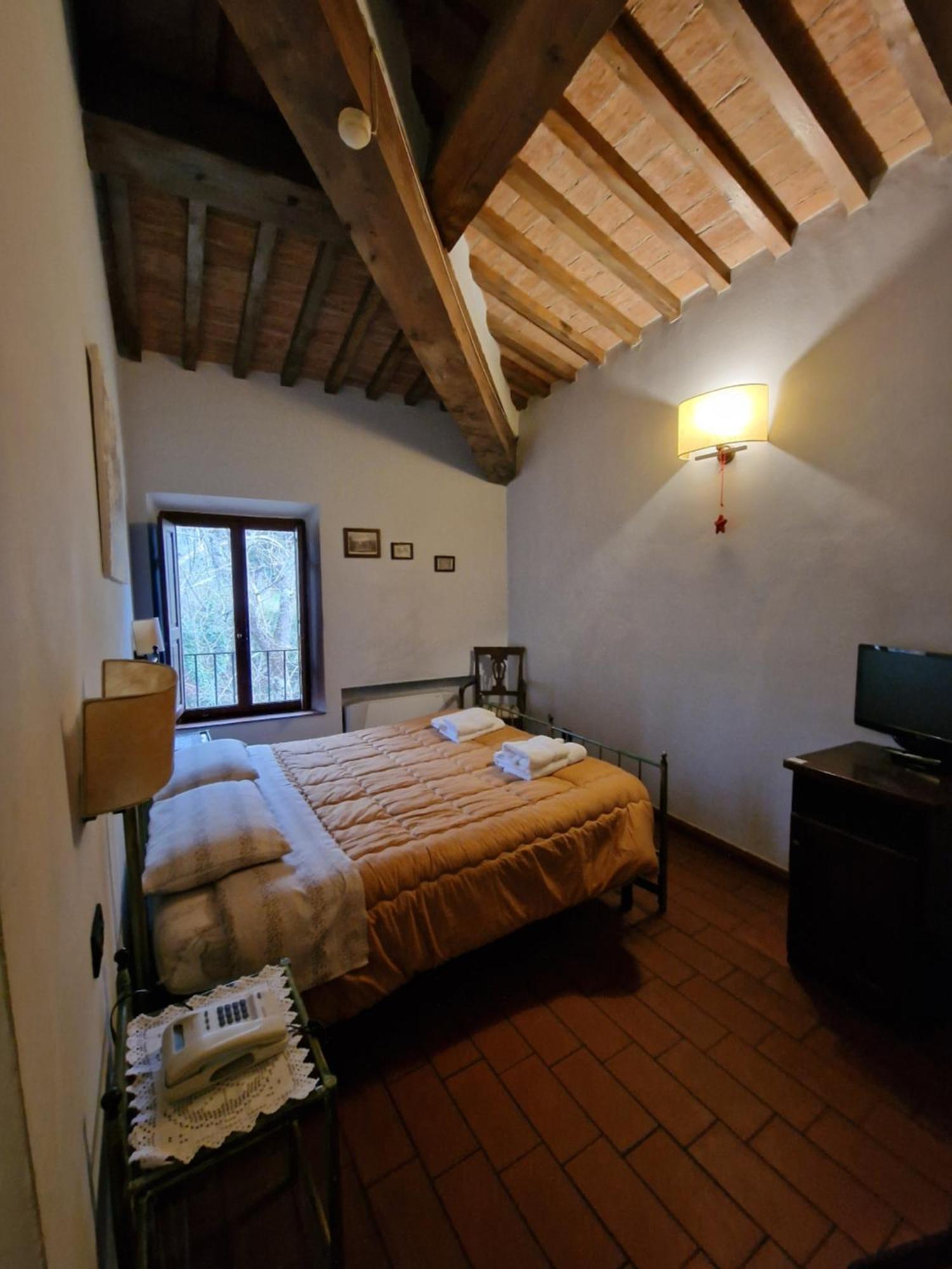 Hotel Ristorante Casa Volpi Ареццо Екстер'єр фото
